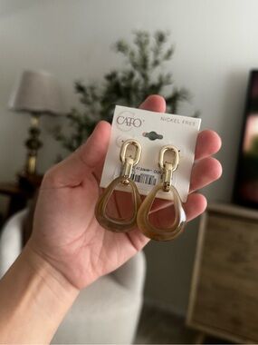 Cato Gold-Tone Earrings with Amber Teardrop Resin